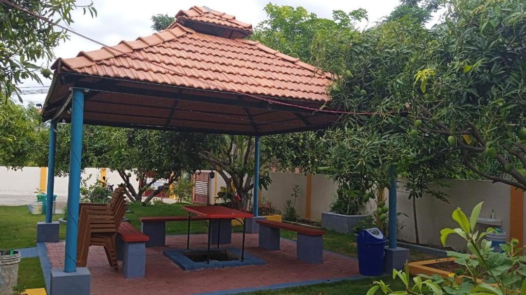 Two Bedroom Flat Non Ac Varun Vihar Near Horsley Hills Kurabala Kota エクステリア 写真